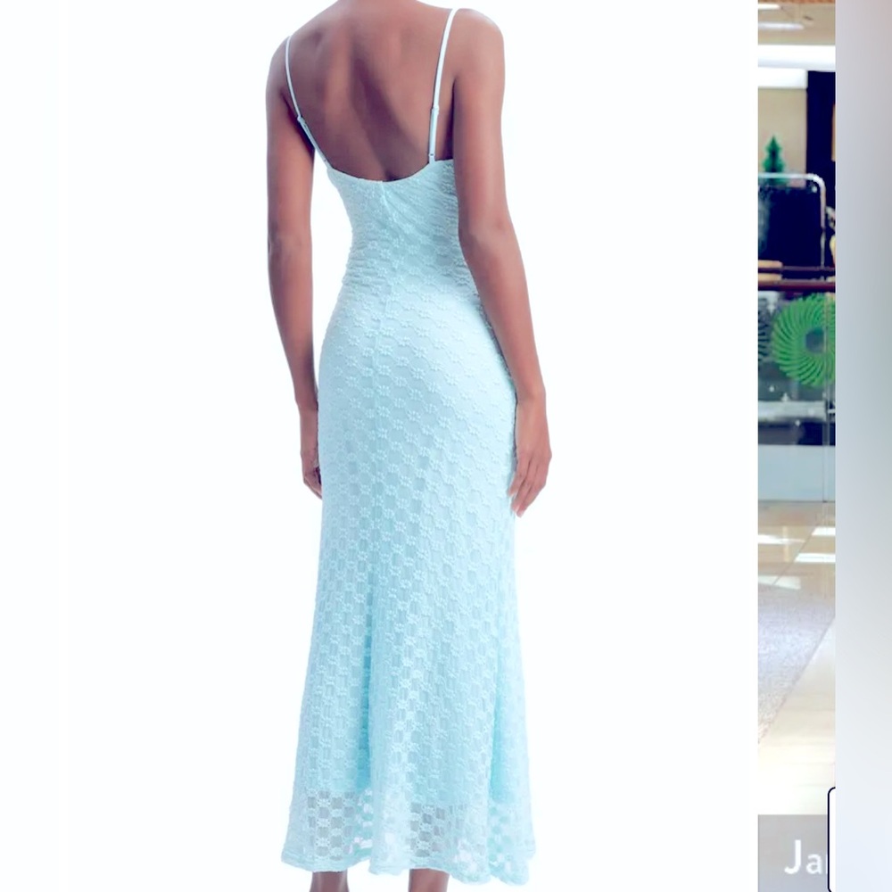 BARDOT xL = US 10 size  Light Blue Lace Dress Hem has slight marking - Picture 2 of 5